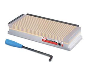 1-MAGNETIC GHUCK.jpg